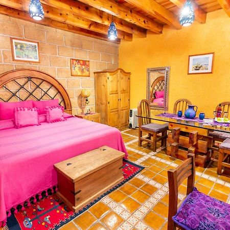 Mex Suites Casa Azul B&B Kota Meksiko Bagian luar foto