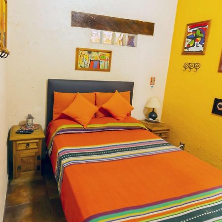 Mex Suites Casa Azul B&B Kota Meksiko Bagian luar foto
