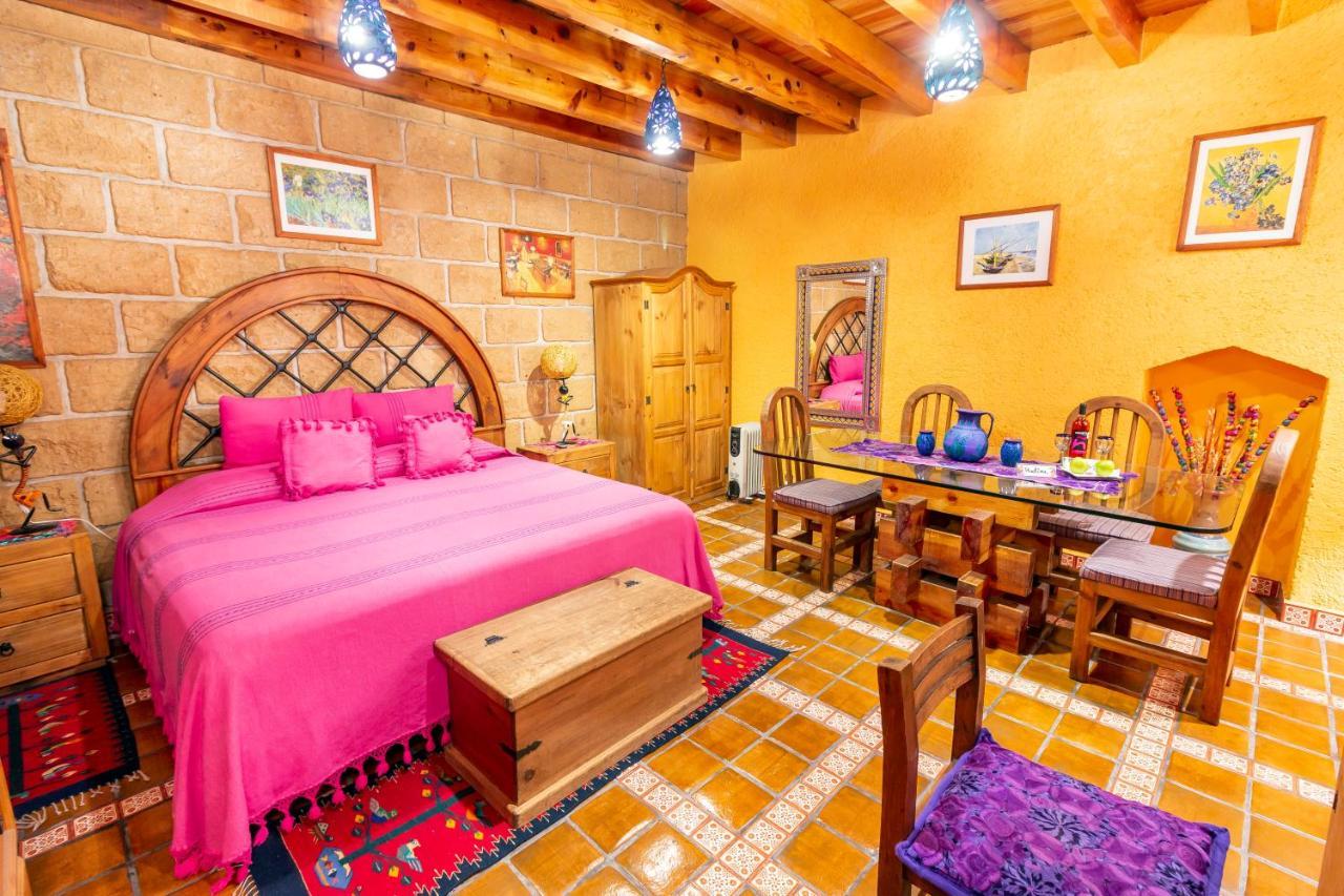 Mex Suites Casa Azul B&B Kota Meksiko Bagian luar foto
