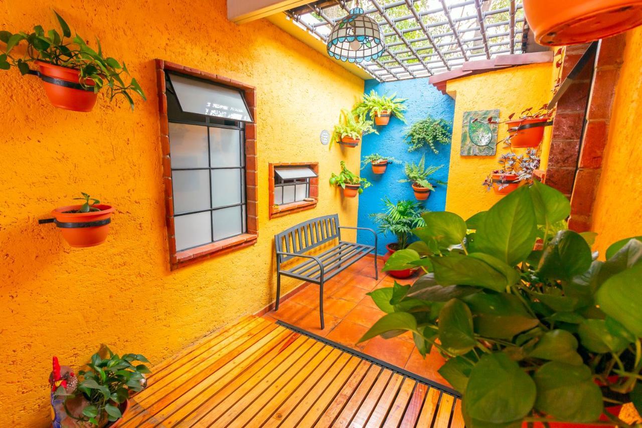 Mex Suites Casa Azul B&B Kota Meksiko Bagian luar foto