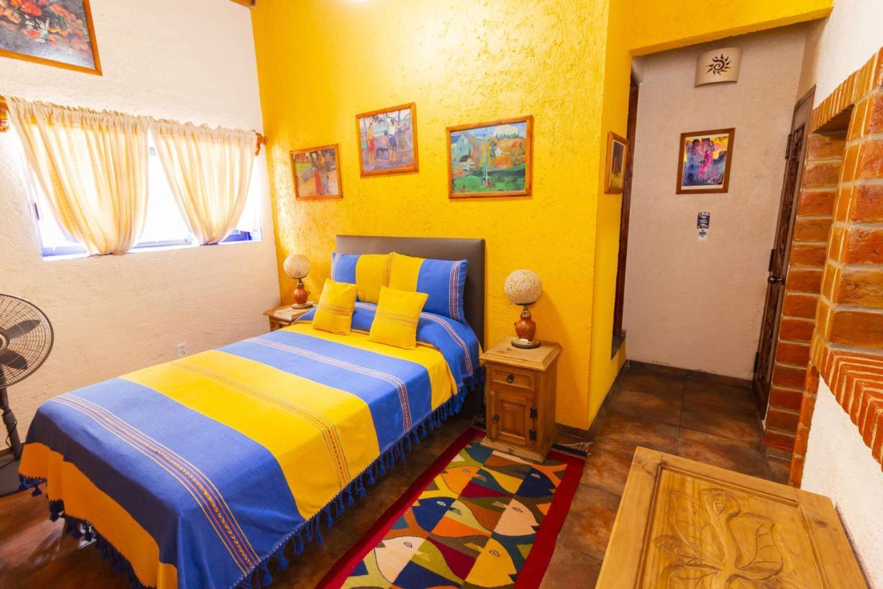 Mex Suites Casa Azul B&B Kota Meksiko Bagian luar foto