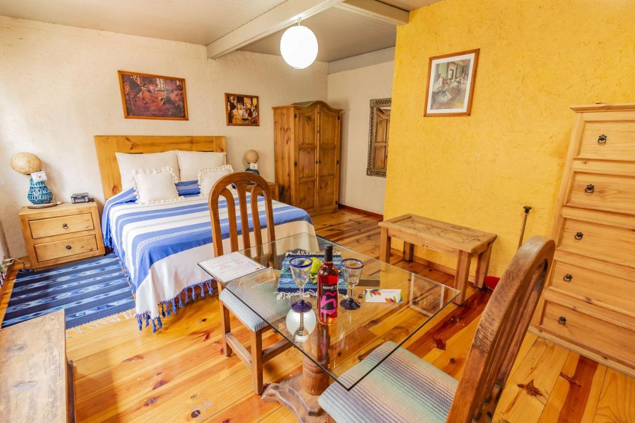 Mex Suites Casa Azul B&B Kota Meksiko Bagian luar foto