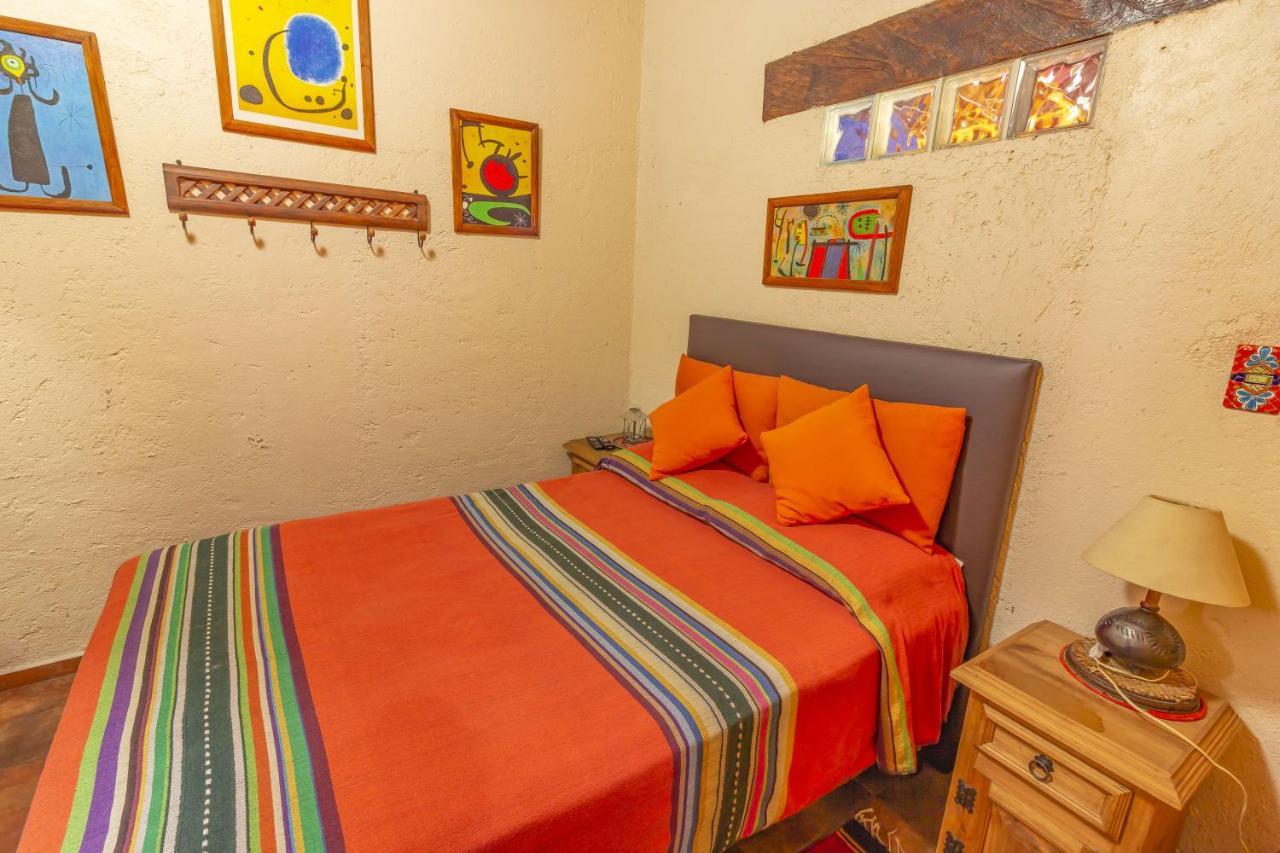 Mex Suites Casa Azul B&B Kota Meksiko Bagian luar foto