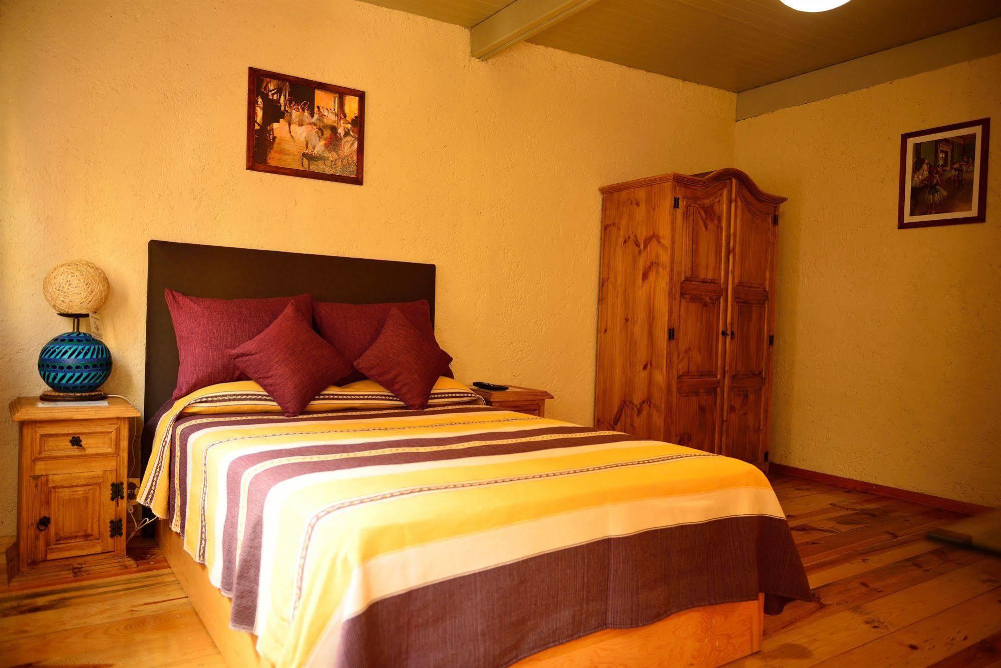 Mex Suites Casa Azul B&B Kota Meksiko Bagian luar foto